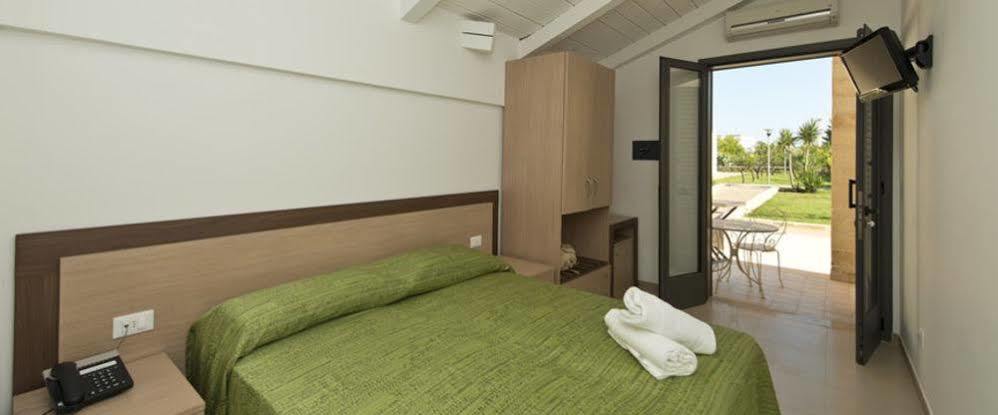 Otus Camere โอตรันโต ภายนอก รูปภาพ